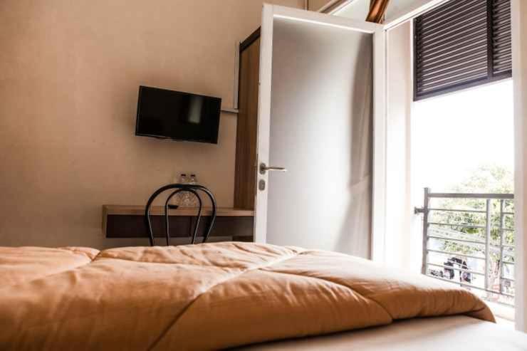 Comfy Homestay Yogyakarta Exterior photo